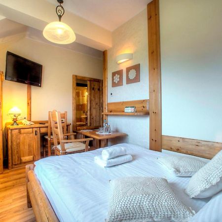 Hotel Carpatia Bieszczadzki Gosciniec Wetlina Szoba fotó